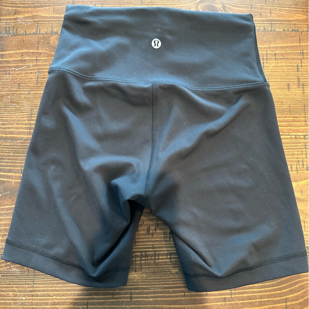 Lululemon Align 4in Shorts🖤 EUC